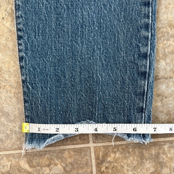Levi's Premium Wedgie Straight Buttonfly Crop Raw Hem Women's Jeans size READ - Picture 13 of 16